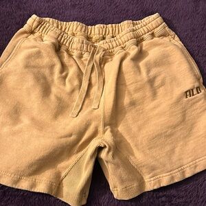 New Balance aime leon dore sweat shorts. Size M.